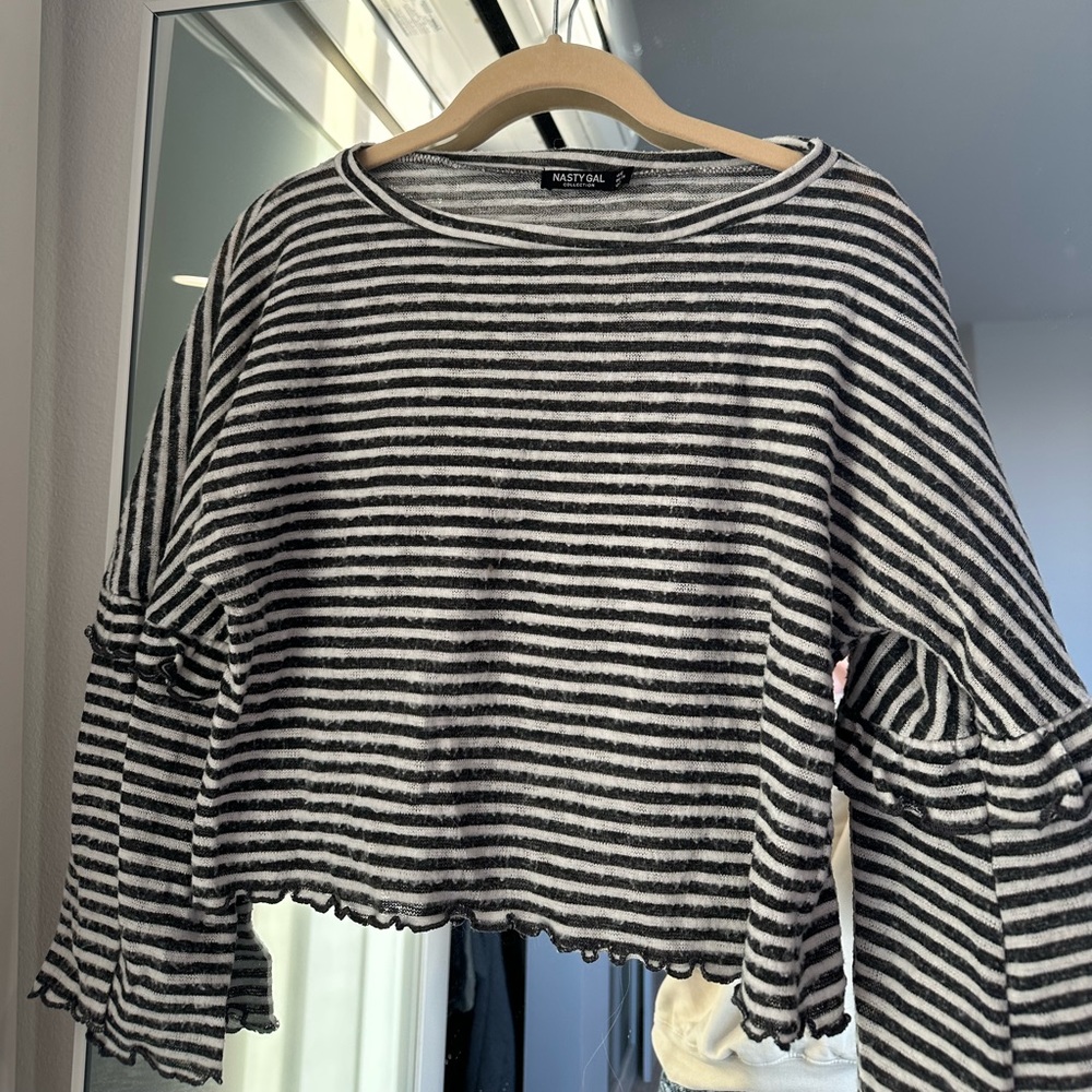 Nasty Gal Striped Long Sleeve Top | Size 2 | Black & White